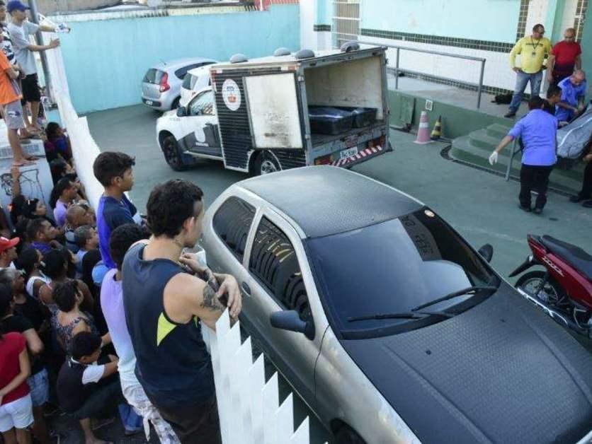 Grupo invade jogo de futebol amador em Manaus e mata três durante