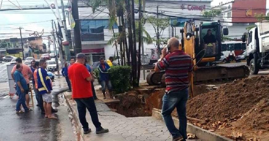 Via 18 (Agora fechado) - Hamburgueria em Manaus