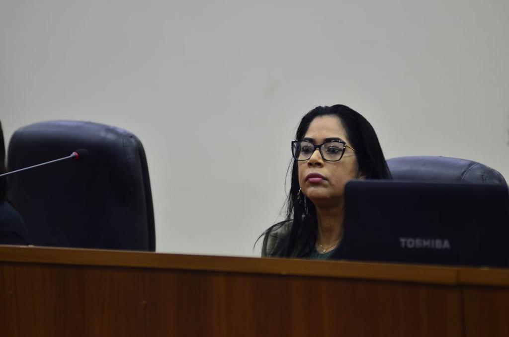 A titular da Depca, delegada Joyce Coelho, também esteve no Seminário (Foto: Junio Matos)