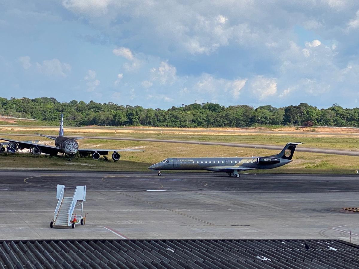 Oseney e Jeferson chegaram em Manaus na tarde deste sábado (23) (Divulgação)