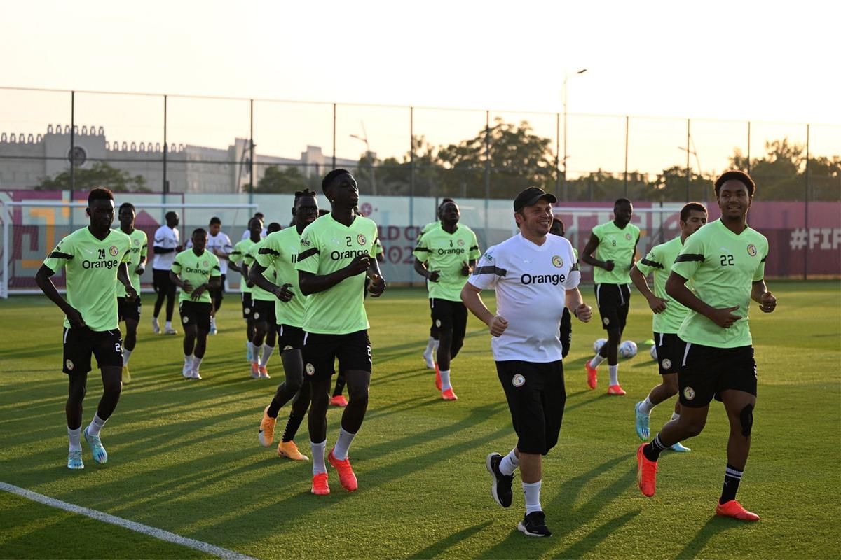 Senegal durante treino de preparação para a Copa do Mundo (Reprodução/ Twitter Senegal)