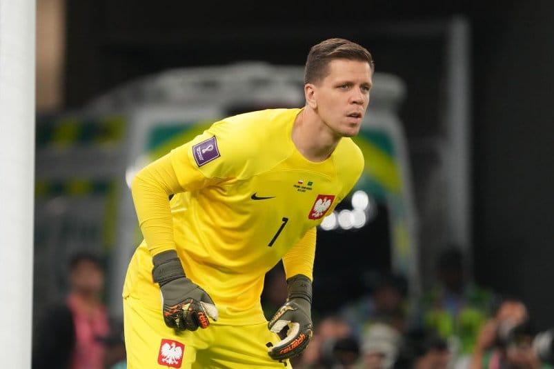 Para Szczesny, ele é o melhor goleiro do mundo