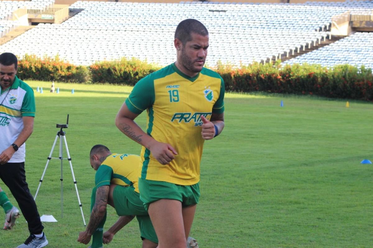 Atacante Betinho é O Novo Reforço Do Amazonas FC