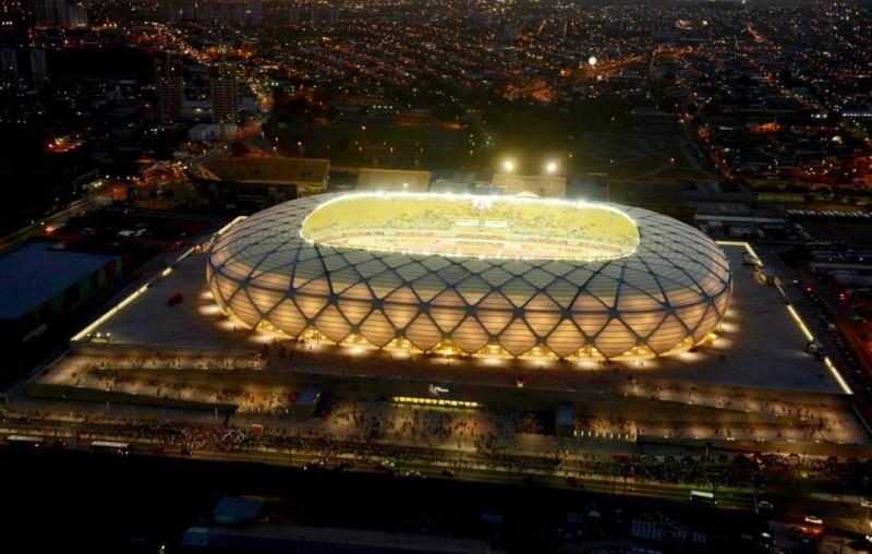 Arena da Amazônia tem energia cortada por dívidas que somam R$ 39