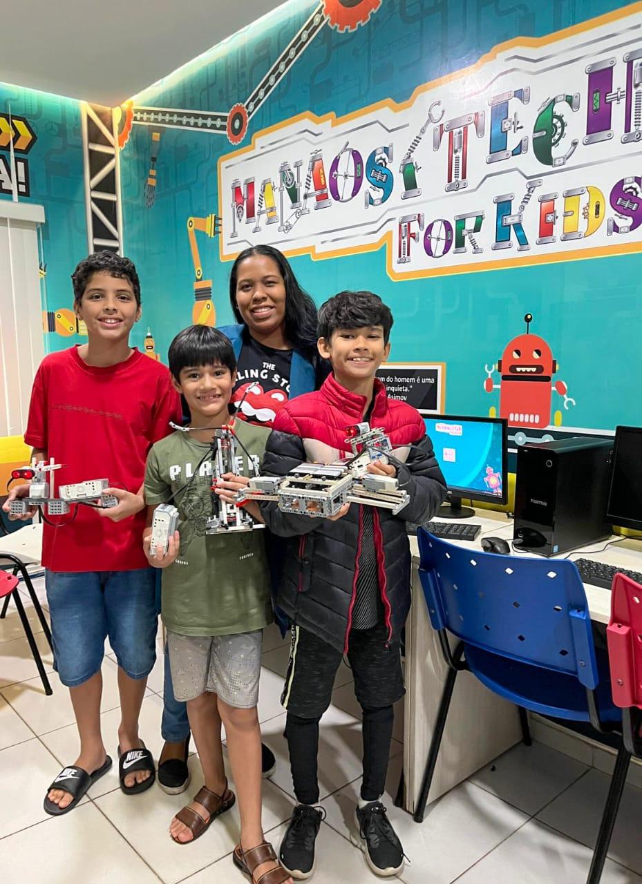 Escola abre oficinas de criação de Games e de Robôs inspiradas nos bumbás  Caprichoso e Garantido - Portal do Marcos Santos