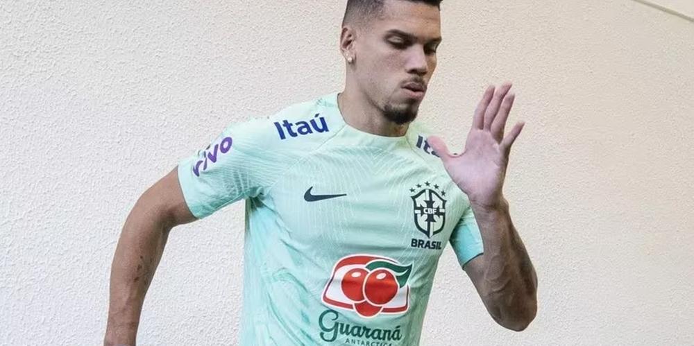 Jogador Paulinho Sofre Intolerância Religiosa Após Estreia Na Seleção Brasileira 