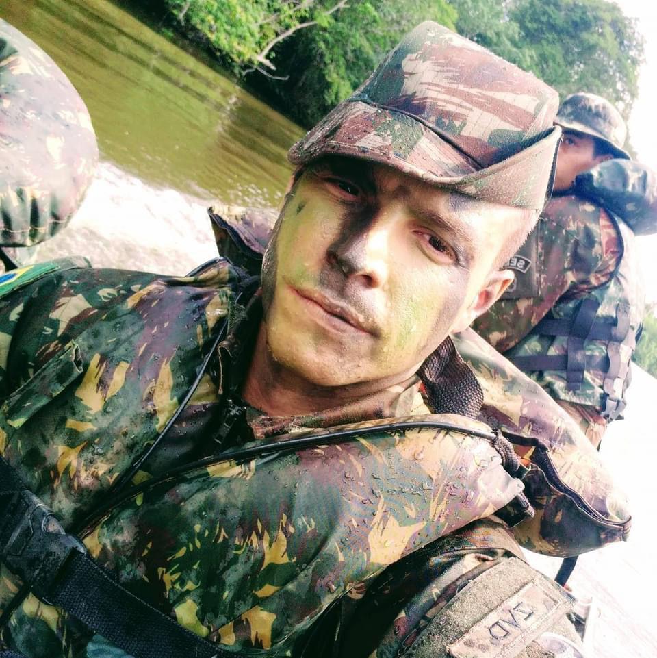 Sargento do Exército Brasileiro, Diego Azevedo, foi morto ao trocar tiros com a Polícia Militar. (Foto: Divulgação)